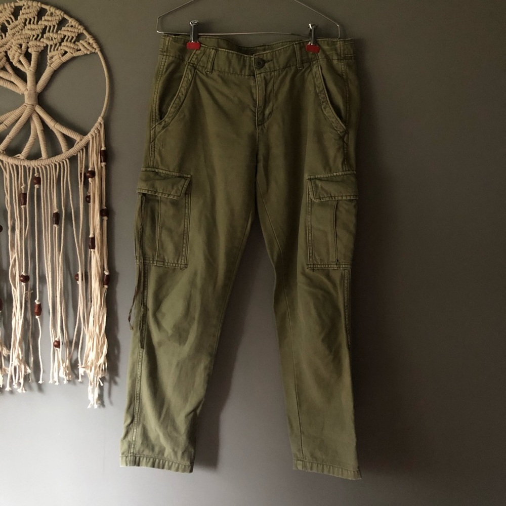 The Perfect Army Green Cargo Pant. American Eagle